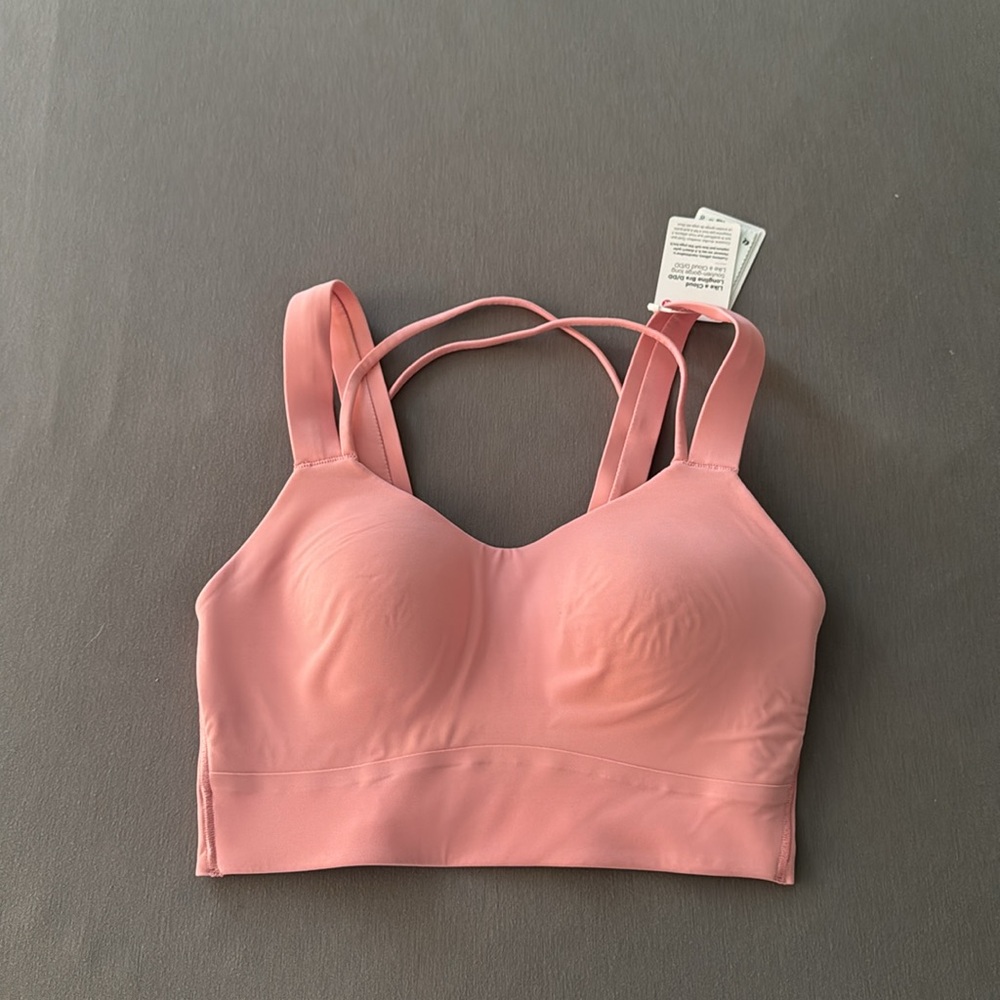 NWT Lulu Lemon Like a Cloud Bra size 4 D cup